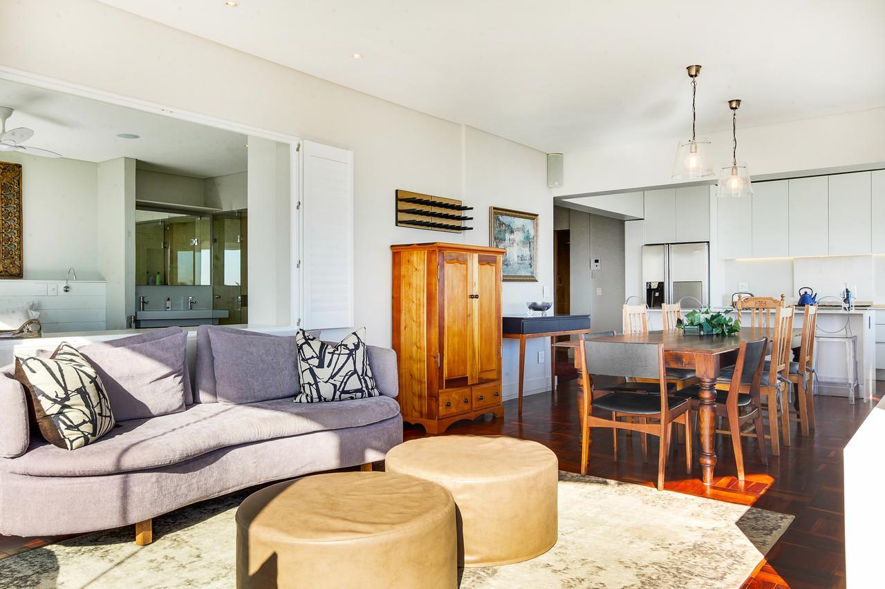 Backup Powered Sea View Apartment On The Promenade Le Cap Extérieur photo