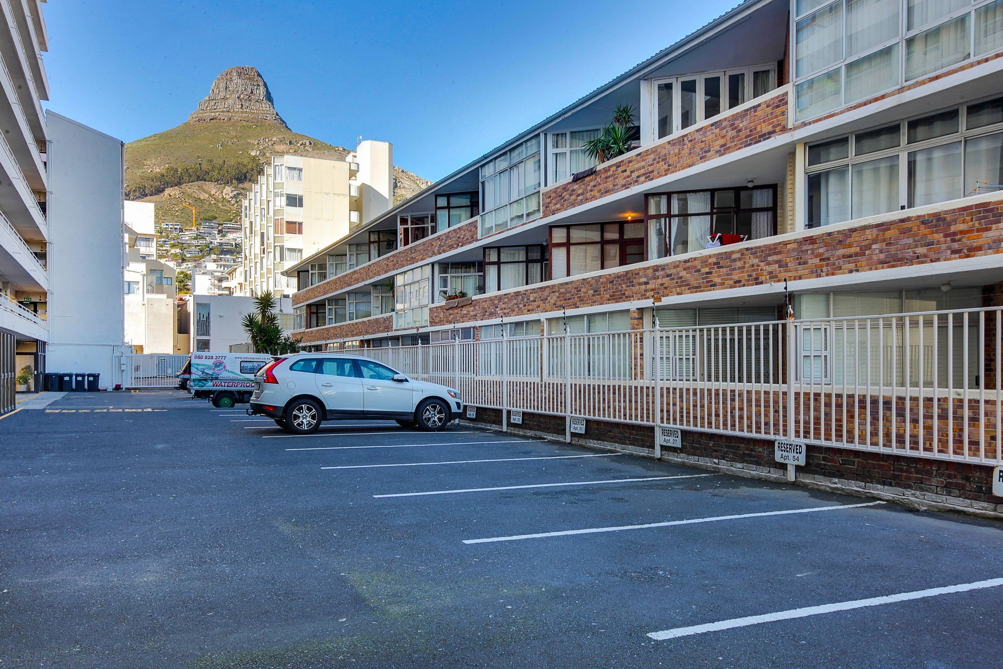 Backup Powered Sea View Apartment On The Promenade Le Cap Extérieur photo